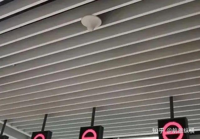Ceiling antenna for subway station هوائي السقف لمحطة مترو الانفاق