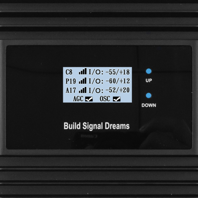 معزز إشارة متعدد النطاقات عالي الكسب 850/1900/1700 ميجاهرتز